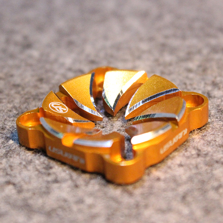 Usukani Aluminium alloy dissilient fan cover 25mm/ 1pc(GOLD) [US-88091-G]